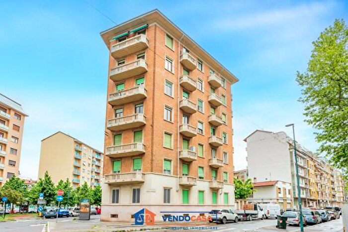 Appartamento trilocale in vendita in Corso Racconigi, Torino