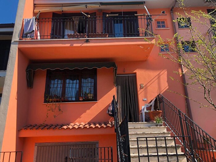 Casa con 6 locali in vendita in Cesare Battisti, Morlupo