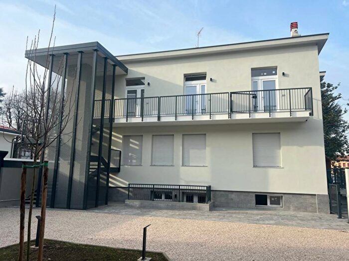 Appartamento bilocale in affitto in Via Gioacchino Rossini, Volturno Assisi San Mauro, Lissone