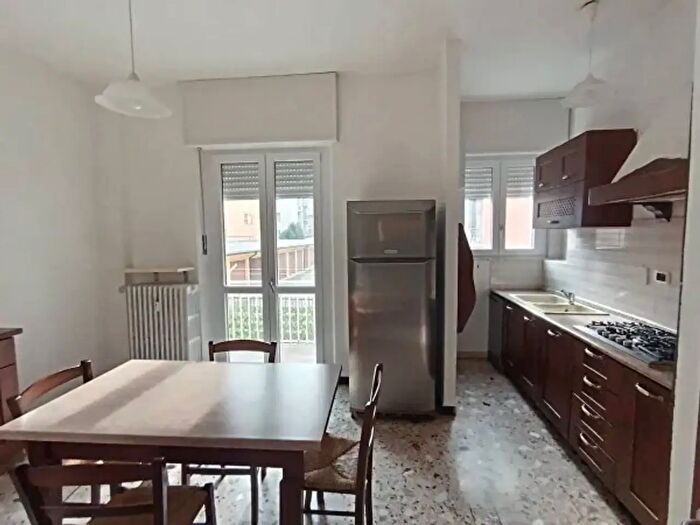 Appartamento trilocale in affitto in Via Conte Verde, Asti