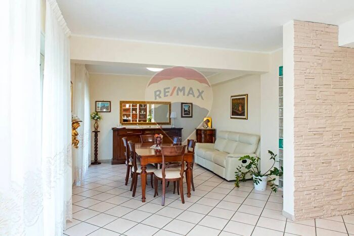 Appartamento quadrilocale in vendita in Via Sebastiano Catania, Catania