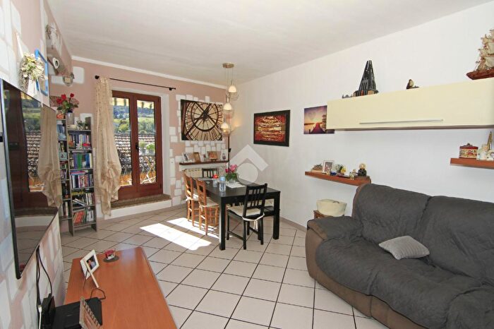 Appartamento quadrilocale in vendita in Via Ospedale, Gavi