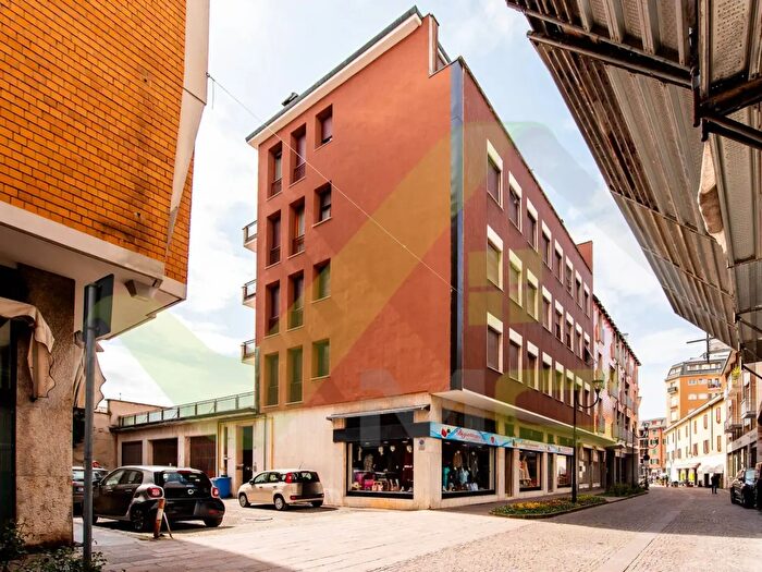 Appartamento bilocale in vendita in Via Matteotti, Melzo