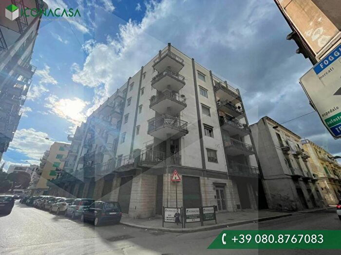 Appartamento trilocale in vendita in Via Galileo Galilei, Molfetta