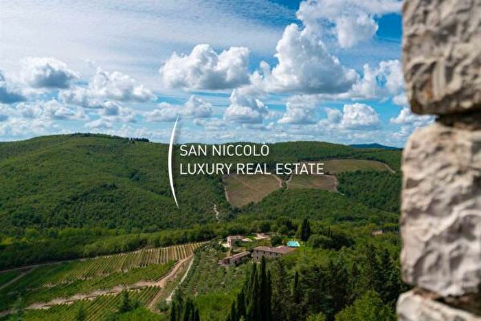 Casa con 6 locali in vendita in Via Roma, Gaiole In Chianti