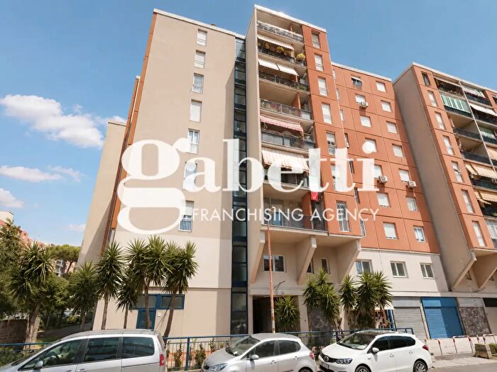 Appartamento quadrilocale in vendita in Via Ernesto Rossi, Roma