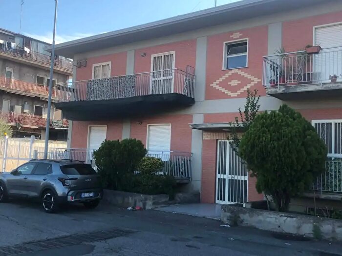 Appartamento trilocale in vendita in Via Cesare Terranova, Belpasso