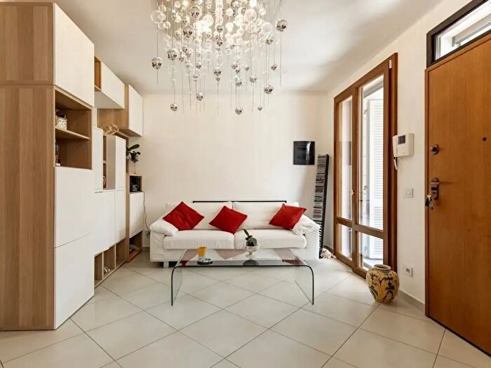 Appartamento quadrilocale in vendita in Via Savoia, Camaiore