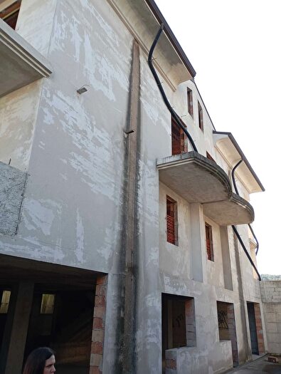 Casa con 7 locali in vendita in Verucchio