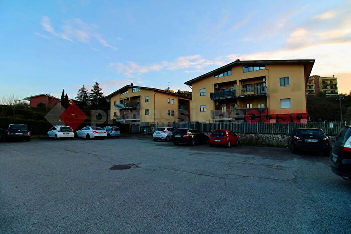Appartamento con 5 locali in vendita in Traversa Privata Prima di Via Cangiano, Anagni