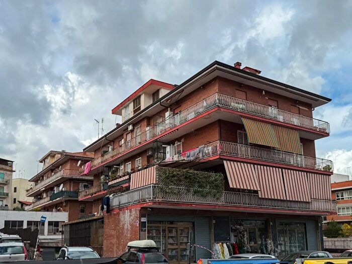 Appartamento bilocale in vendita in Via dellAquila Reale, Roma