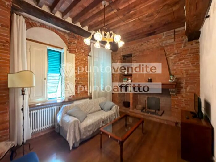 Appartamento trilocale in affitto in Orte S Loren, Lucca