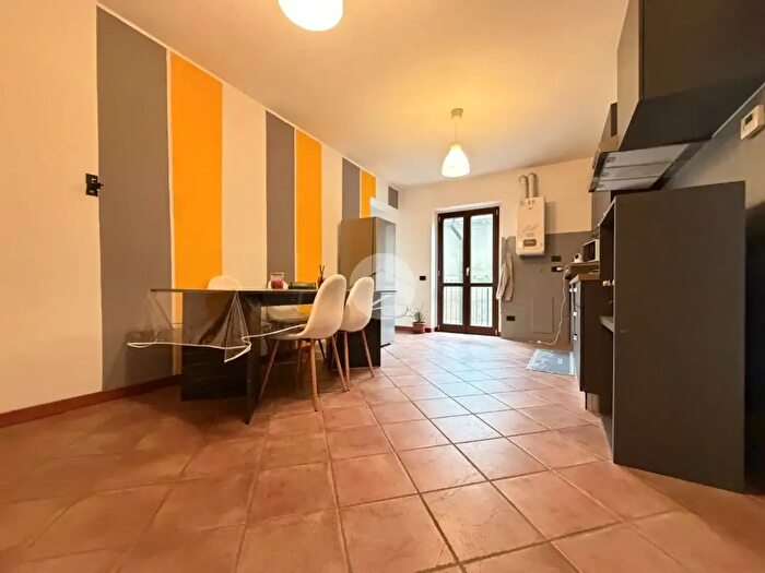 Appartamento trilocale in vendita in Via S Biagio, Cambiago