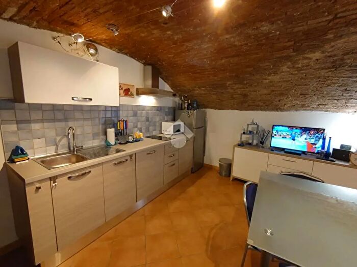 Appartamento monolocale in vendita in Via del Pratello, Bologna