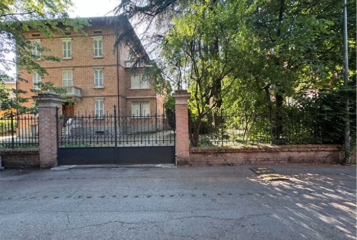 Casa in vendita in Via Emilia all Angelo Reggio nellEmilia, Reggio Emilia