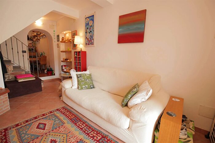 Casa quadrilocale in vendita in Via Demetrio Rontani, Massarosa