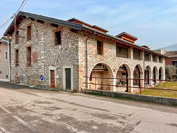 Casa in vendita in Via SottAcqua, Botticino