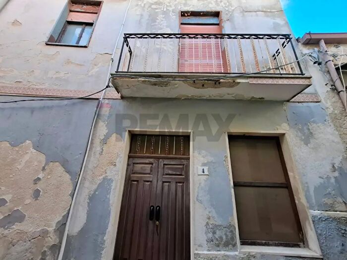 Casa quadrilocale in vendita in Ronco Cernaia, Melilli