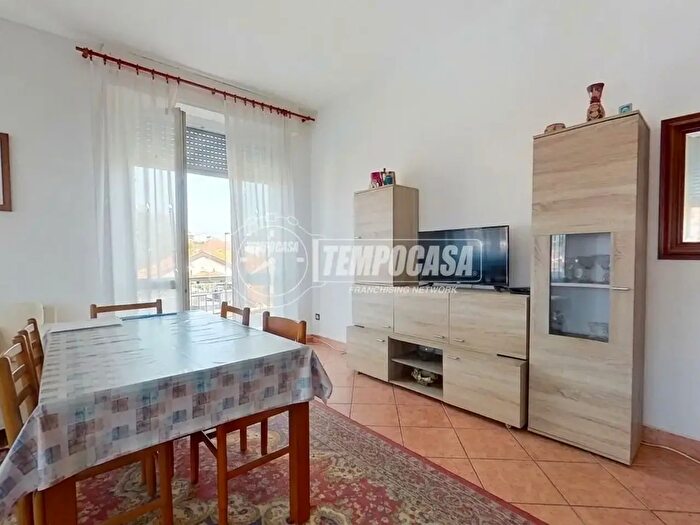 Appartamento bilocale in vendita in Via Cavour, Seveso
