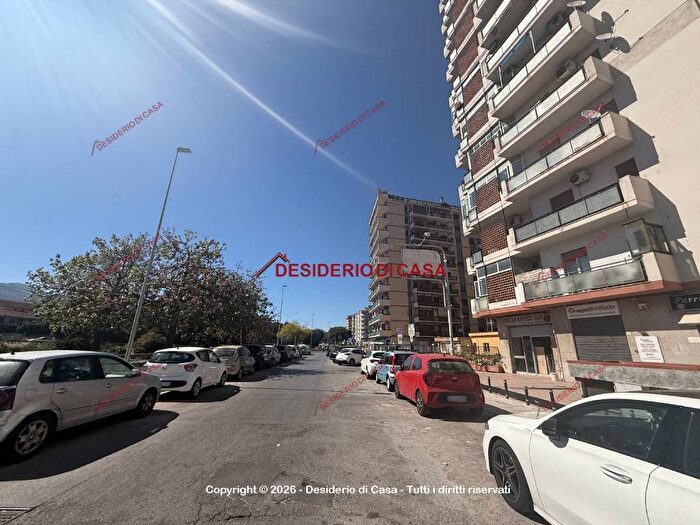 Appartamento quadrilocale in affitto in Via Aspromonte, Giotto Galilei Palagonia, Palermo