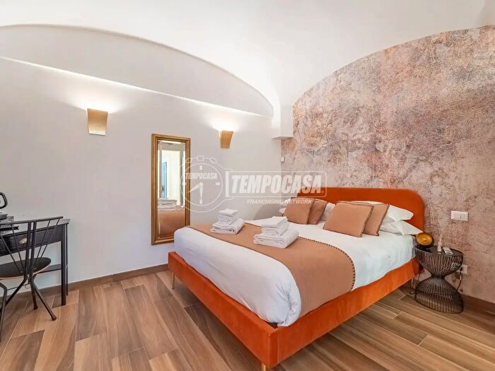 Appartamento con 5 locali in vendita in Via Fasana, Roma