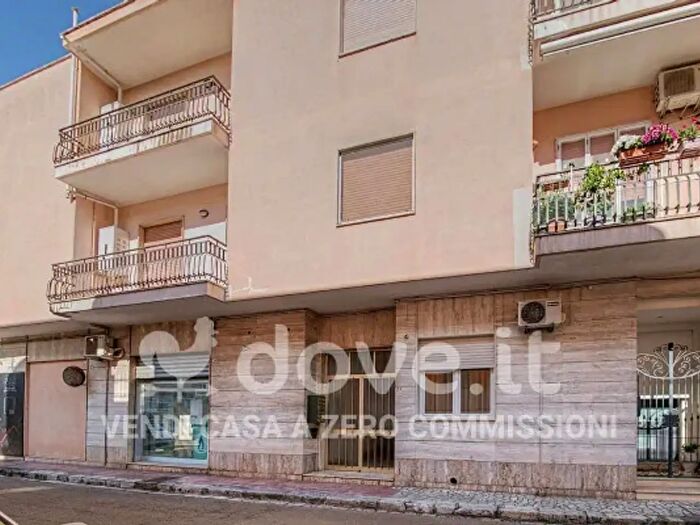 Appartamento quadrilocale in vendita in Via Marche, Novoli