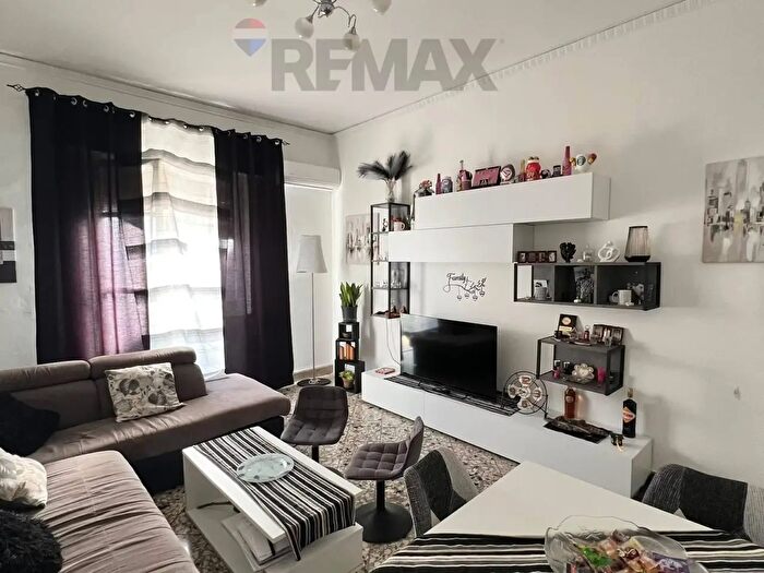 Appartamento con 5 locali in vendita in Via Leandro Alberti, Palermo