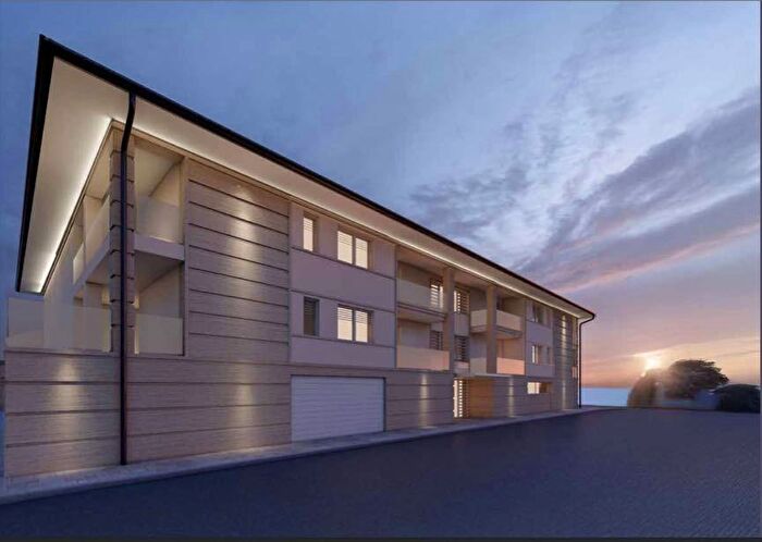 Appartamento quadrilocale in vendita in Cascina