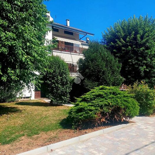 Appartamento trilocale in vendita in Via Favria, Rivarolo Canavese