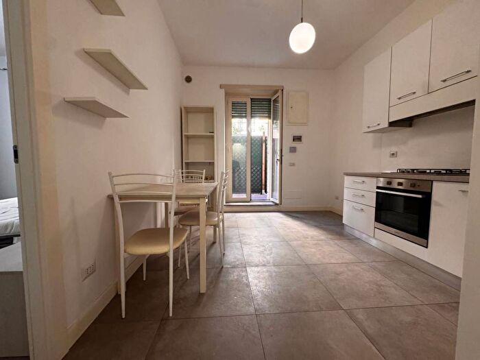 Appartamento bilocale in affitto in Via Felice Grossi Gondi, Bologna, Roma