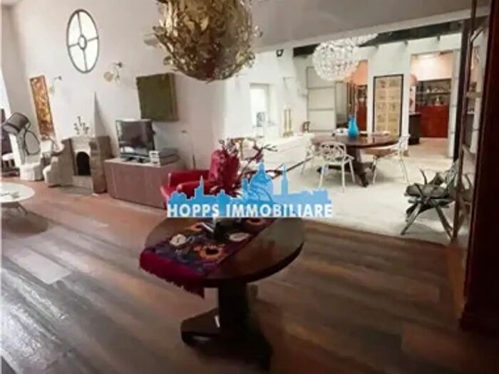 Appartamento con 5 locali in affitto in Piazza Domenico Peranni, Palermo