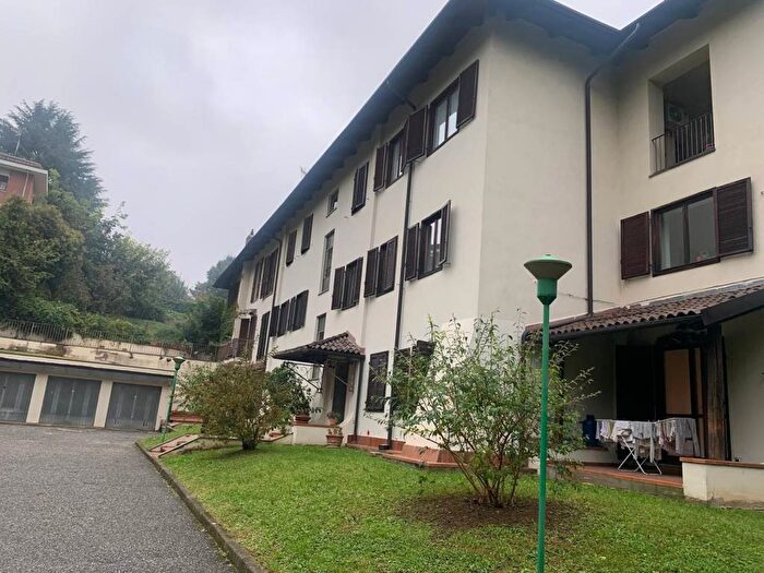 Appartamento con 5 locali in affitto in Via Batuelle, Pino Torinese