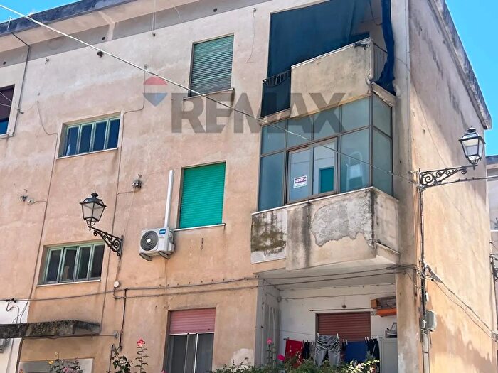 Appartamento trilocale in vendita in Via Pascoli, Marineo
