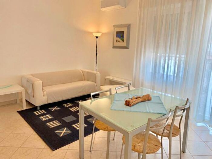 Appartamento trilocale in affitto in Viale Ruggero Leoncavallo, Riccione