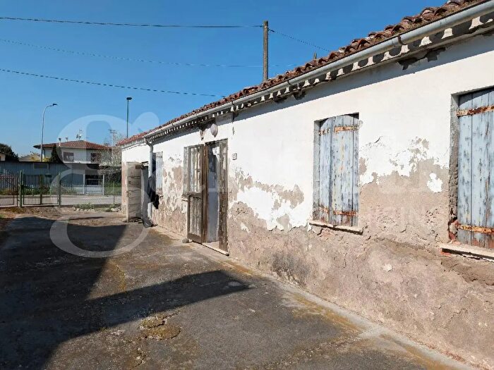 Casa con 5 locali in vendita in Agna Via Ceperneo, Agna