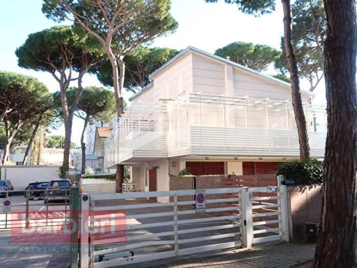 Appartamento trilocale in affitto in viale romagna, Milano Marittima, Cervia