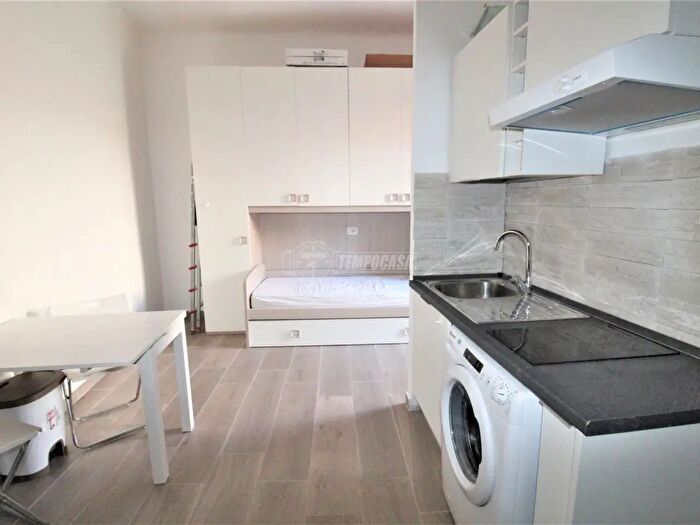 Appartamento monolocale in affitto in Via Mincio, Milano