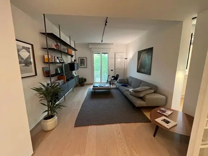 Appartamento quadrilocale in vendita in Viale Lodovico Antonio Muratori, Modena