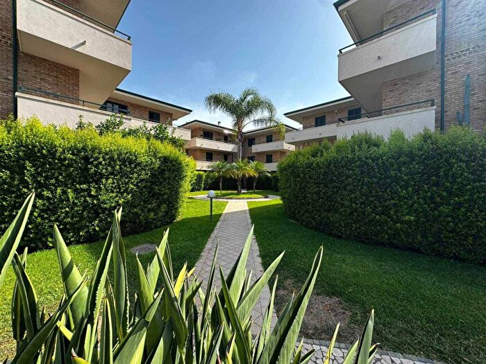Appartamento trilocale in affitto in Calalunga Pietragrande, Montauro