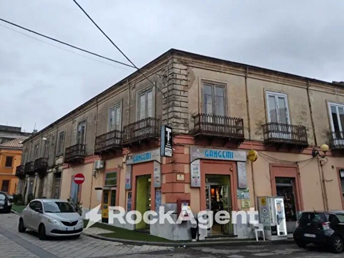 Casa con 6 locali in vendita in Via Roma, Cittanova