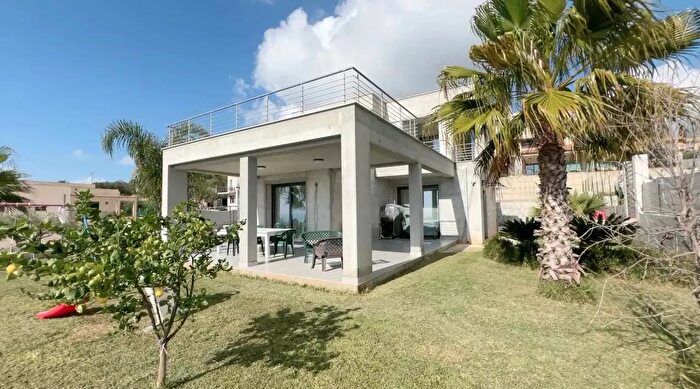 Casa con 6 locali in vendita in Sciacca, Sciacca