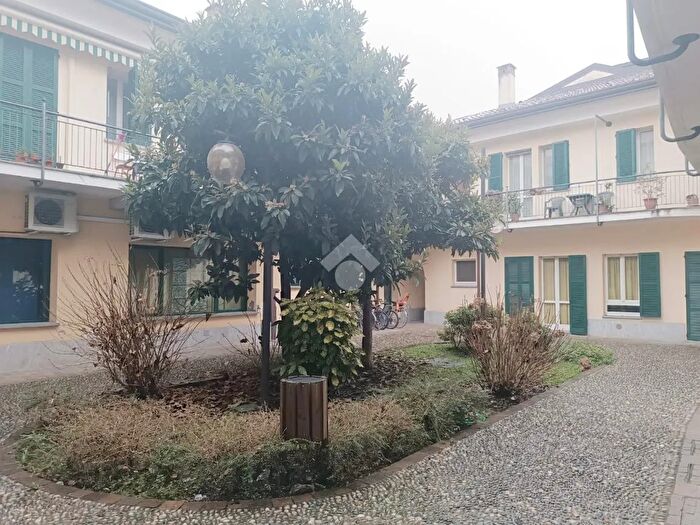 Appartamento bilocale in vendita in Corso Montello, Seveso