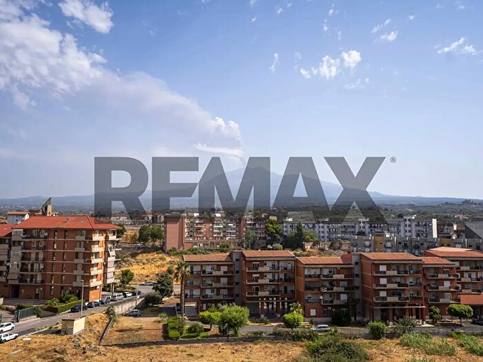 Appartamento con 8 locali in vendita in Paterno'