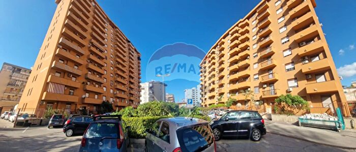 Appartamento con 6 locali in vendita in Via Maresciallo Guglielmo Pecori Giraldi, Palermo