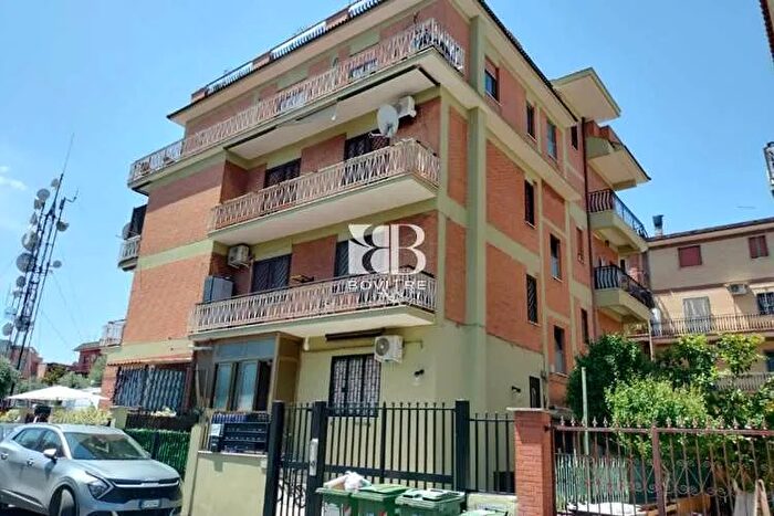 Appartamento trilocale in vendita in Via Giuseppe Borsalino RomaTor Vergata, Roma