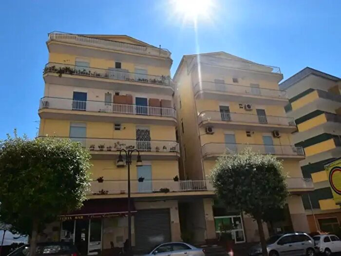 Appartamento con 6 locali in vendita in Via Mezzacapo, Sala Consilina