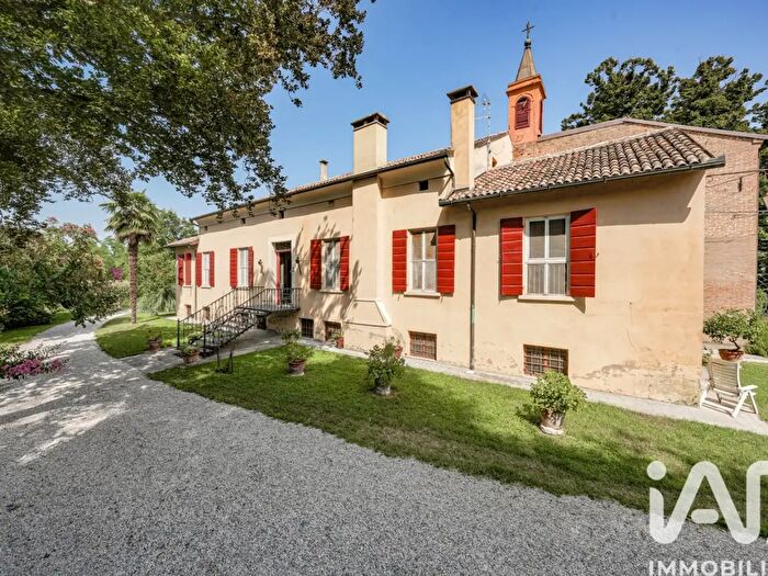 Casa con 6 locali in vendita in Via Zocca, Riva del Po