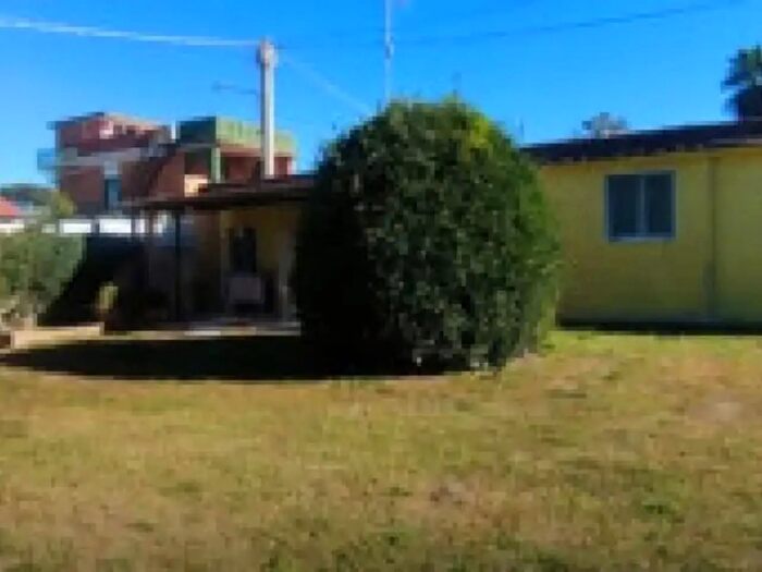 Casa trilocale in vendita in Via Belvedere, Anzio