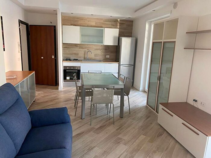 Appartamento bilocale in affitto in Via Casa Manzo, Torrione Alto Sala Abbagnano, Salerno