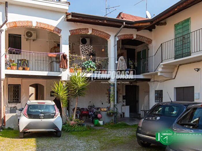 Appartamento bilocale in vendita in Via Torino, Vanzaghello